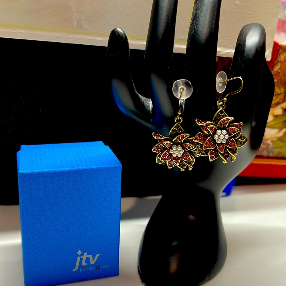 Poinsettia earrings